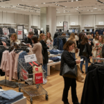 Когда ожидать скидки в Zara: полный гид для экономных модников